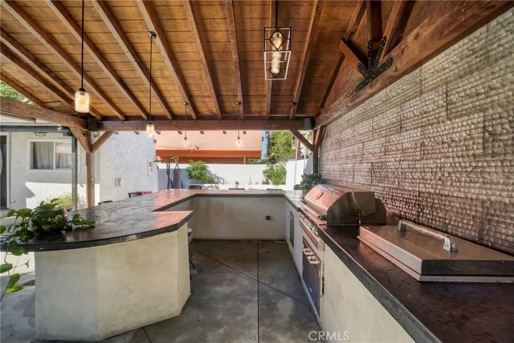 919 919 1/2 W 49th, Los Angeles, California 90037 home-pic-16